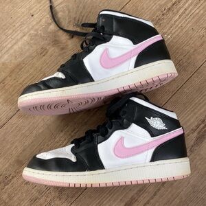 Nike Air Jordan's pre owned 6.5 Y